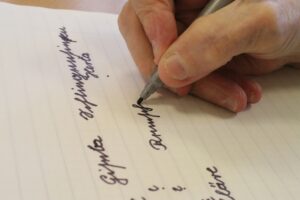 sütterlin, pensioners, senior, write, old german font, writing, pen, handwriting, hand, nail biting, topic of the week, handwriting, handwriting, handwriting, handwriting, handwriting, nail biting, nail biting, nail biting